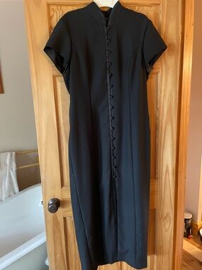 Vintage Classic Black Mandarin-Collar Maxi Dress